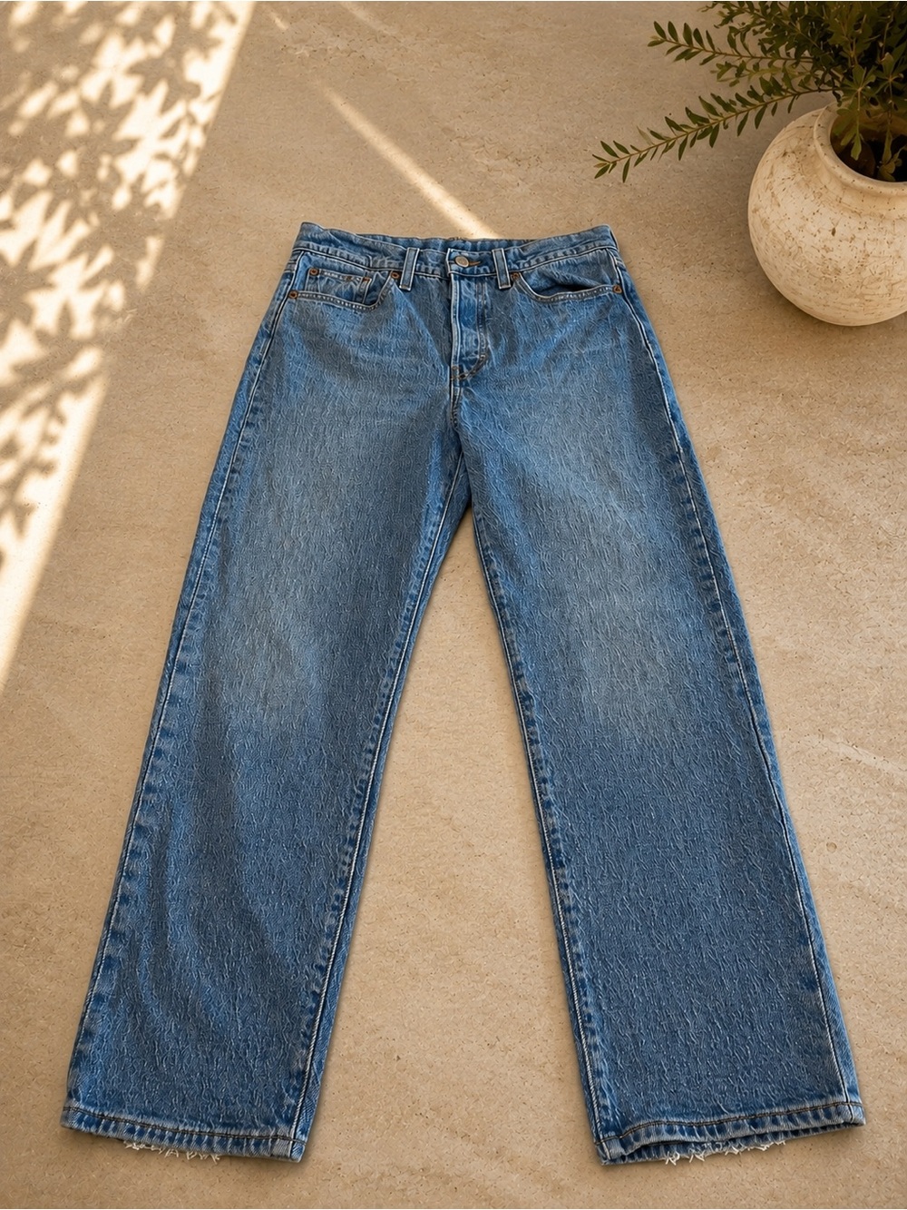 Women's Levi's Wedgie Straight Jeans Size 28 High Rise Medium Wash Trendy - Picture 3 of 14